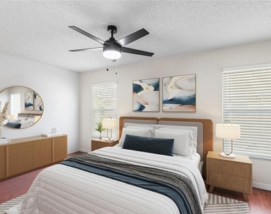 10112 Farmingdale Place - Photo Thumbnail 6