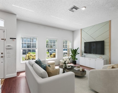 10112 Farmingdale Place - Photo Thumbnail 2