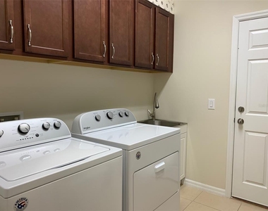 2860 Chantilly Avenue - Photo Thumbnail 29