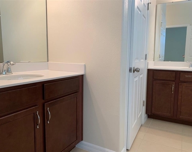 2860 Chantilly Avenue - Photo Thumbnail 23