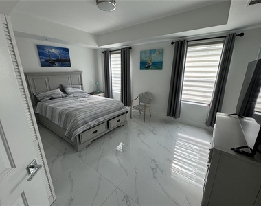 200 Gardens Edge Drive - Photo Thumbnail 12
