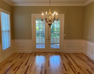 6604 Crescent Lake Drive - Photo Thumbnail 2