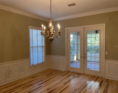 6604 Crescent Lake Drive - Photo Thumbnail 9