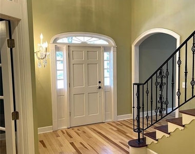 6604 Crescent Lake Drive - Photo Thumbnail 33