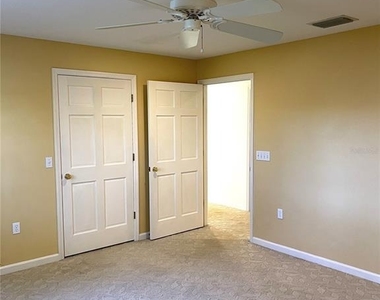6604 Crescent Lake Drive - Photo Thumbnail 44