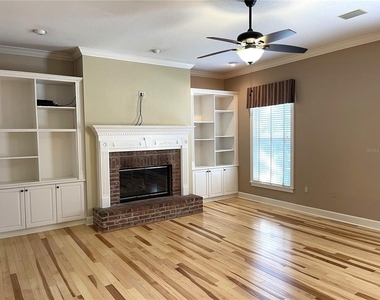 6604 Crescent Lake Drive - Photo Thumbnail 30