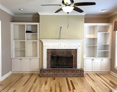 6604 Crescent Lake Drive - Photo Thumbnail 4
