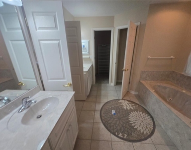 436 Se 4th Avenue - Photo Thumbnail 41