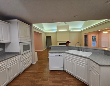 436 Se 4th Avenue - Photo Thumbnail 20