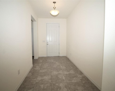 1050 Nathan Ridge Road - Photo Thumbnail 16