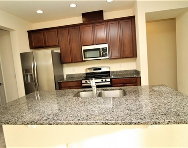 1050 Nathan Ridge Road - Photo Thumbnail 6