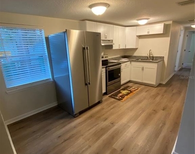 803 E Hazzard Avenue - Photo Thumbnail 6