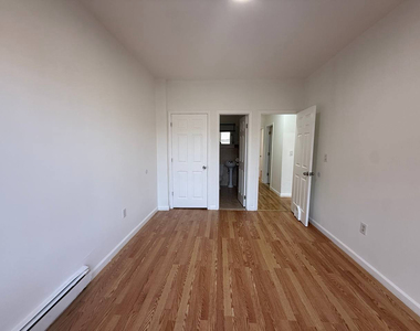 482 Kosciuszko Street - Photo Thumbnail 10