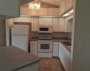 2420 Dumont Lane - Photo Thumbnail 5