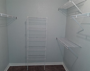 2420 Dumont Lane - Photo Thumbnail 9