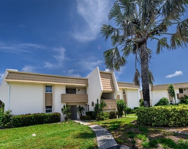 1080 Bal Harbor Boulevard - Photo Thumbnail 5