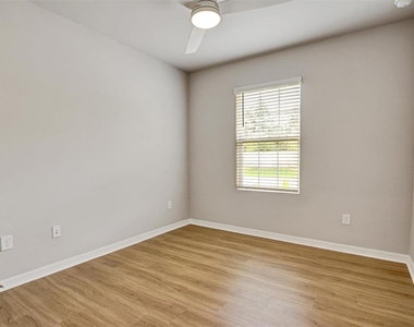 20462 Plumwood Loop - Photo Thumbnail 9