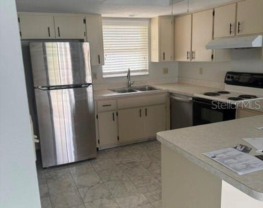 1400 Mineo Drive - Photo Thumbnail 6