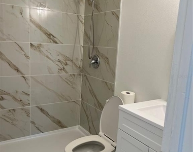 2106 Magnolia Street - Photo Thumbnail 10