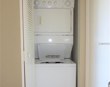 4021 Crockers Lake Boulevard - Photo Thumbnail 5