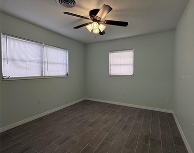 447 Granada Boulevard - Photo Thumbnail 7
