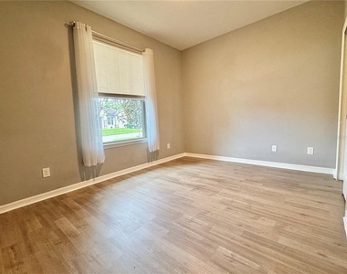 9720 58th Street E - Photo Thumbnail 14