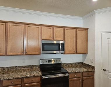 12324 Canavese Lane - Photo Thumbnail 10