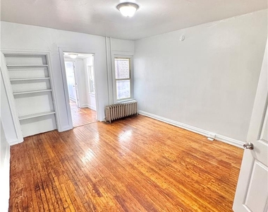 607 N 8th Street - Photo Thumbnail 5