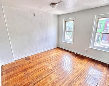 607 N 8th Street - Photo Thumbnail 1