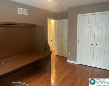 1621 Finches Garden Road - Photo Thumbnail 16