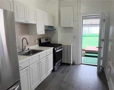 758 Pawnee Street - Photo Thumbnail 5