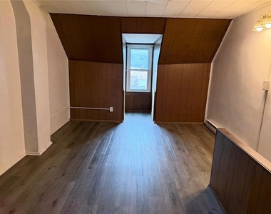 758 Pawnee Street - Photo Thumbnail 15