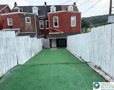 758 Pawnee Street - Photo Thumbnail 17