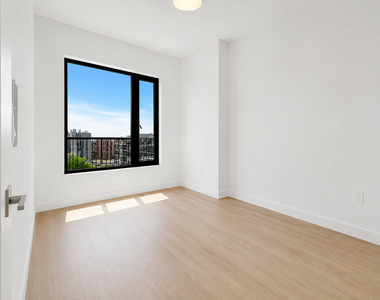 2915 Albemarle Rd - Photo Thumbnail 2