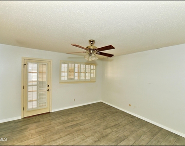 9125 W H Burges Drive - Photo Thumbnail 27