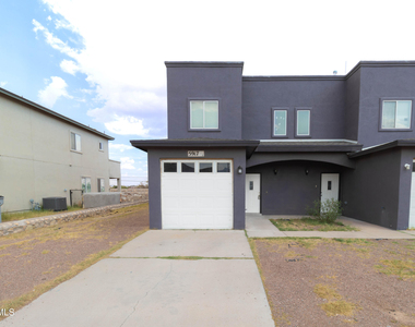 5917 Cielo Del Rey Place - Photo Thumbnail 5