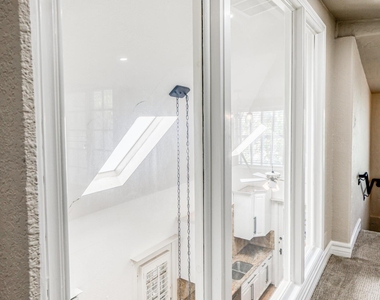 715 E Robinson Avenue - Photo Thumbnail 42