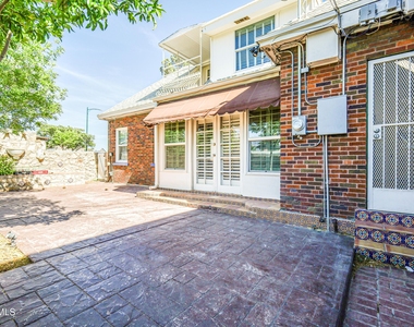 715 E Robinson Avenue - Photo Thumbnail 57