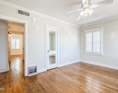 715 E Robinson Avenue - Photo Thumbnail 34