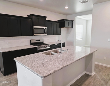 12936 Tatenhill Drive - Photo Thumbnail 8