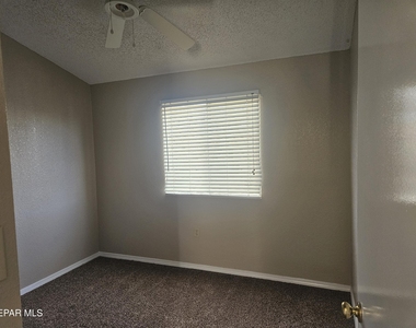 11054 Sunshine Court - Photo Thumbnail 12