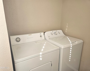 11054 Sunshine Court - Photo Thumbnail 5