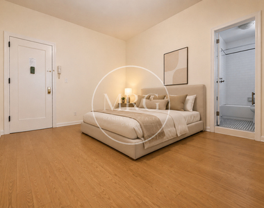 West 72nd Street - Photo Thumbnail 1