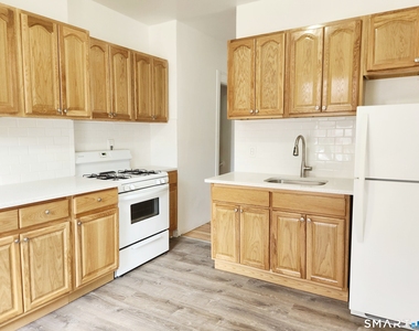 200 Harral Avenue - Photo Thumbnail 10