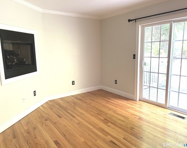 66 Stetson Place - Photo Thumbnail 4