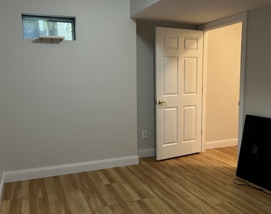 66 Stetson Place - Photo Thumbnail 7