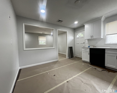 485 Peet Street - Photo Thumbnail 12