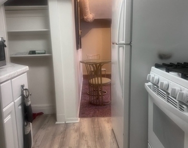 466 Derby Avenue - Photo Thumbnail 5