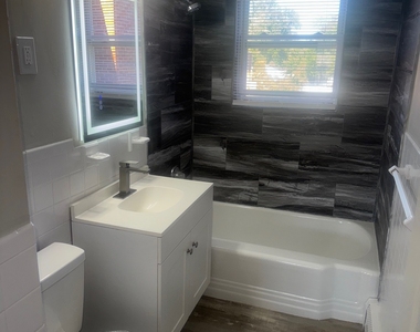 752 New Britain Avenue - Photo Thumbnail 8