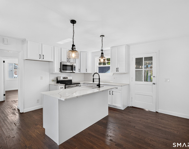 11 Stratfield Place - Photo Thumbnail 5